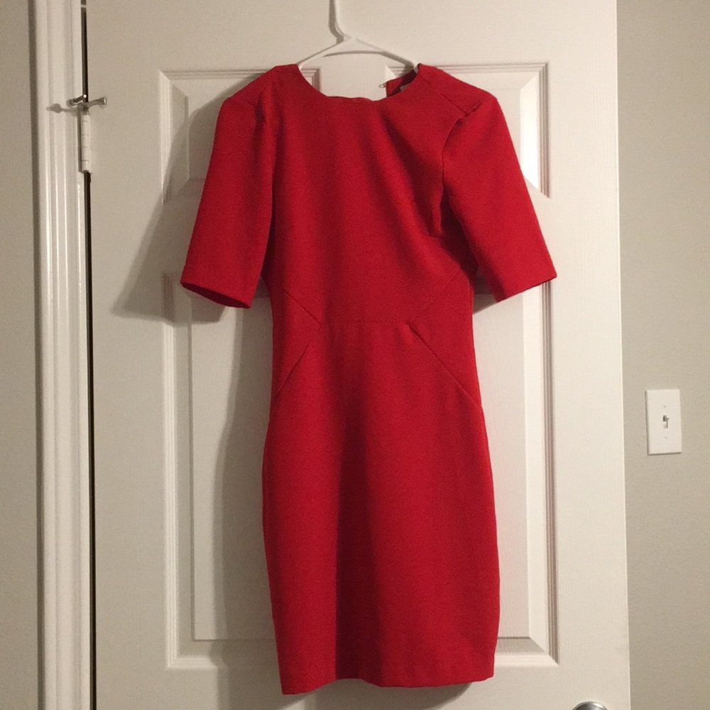 Red H&M dress with super flattering waist pattern